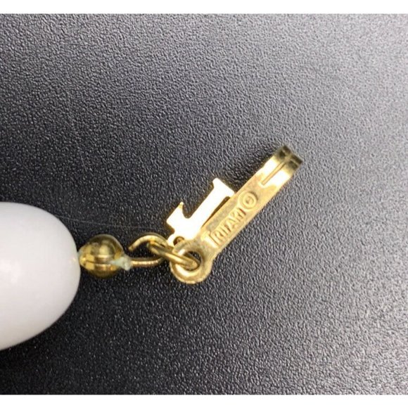 Vintage Trifari White Beaded Necklace Bracelet Set - Picture 6 of 6